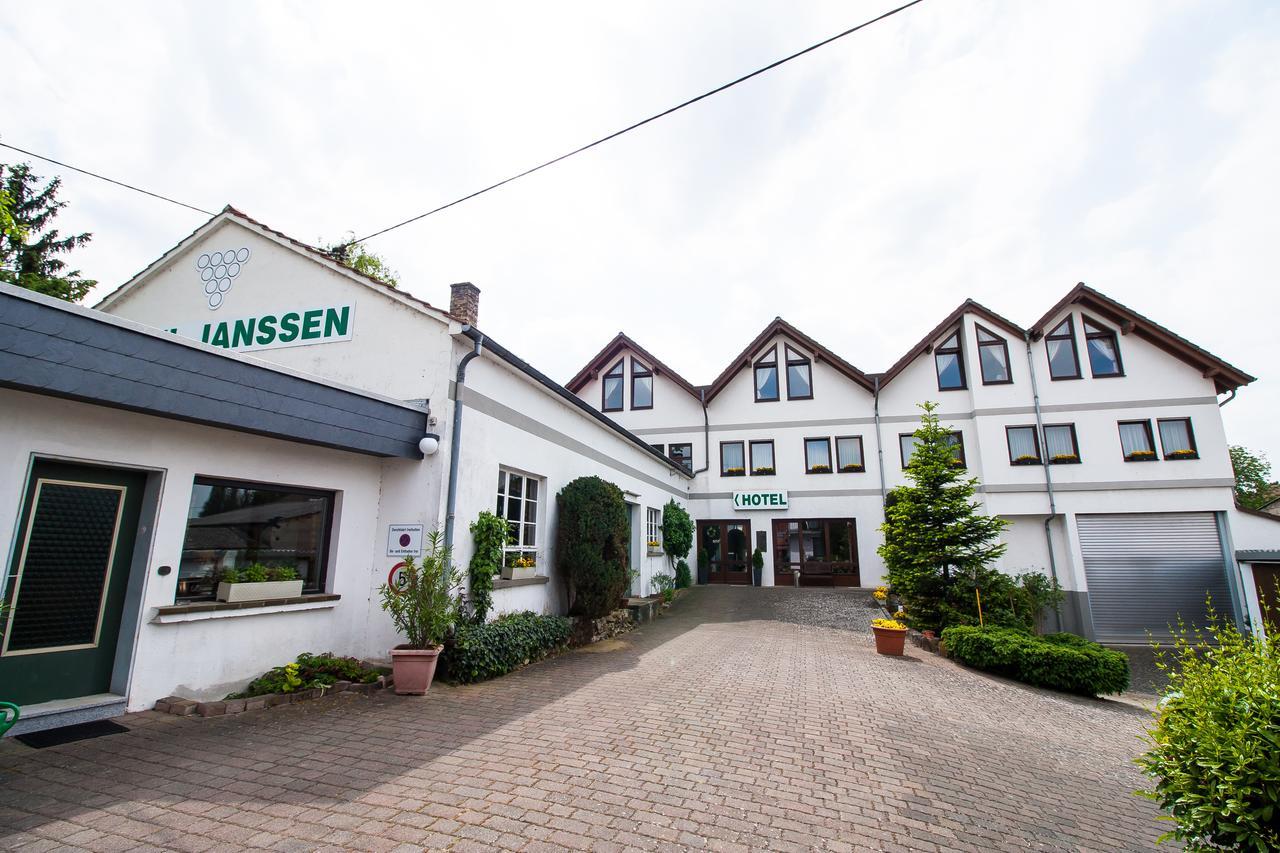 Hotel Janssen Bodenheim Exterior foto